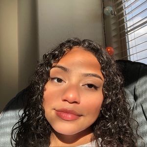 Meet your Posher, Aileena